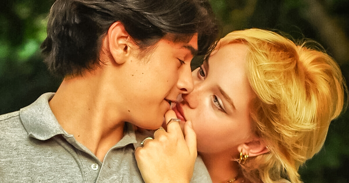 12 Signs That Your Partner Is Madly In Love With You 12 Signs That Your Partner Is Madly In Love With You