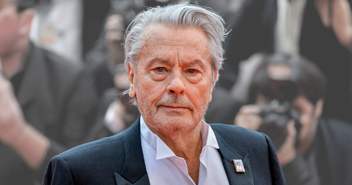 Alain Delon, the Timeless Icon Once Hailed as the “Most Beautiful Man,” Passes Away at 88 Alain Delon, the Timeless Icon Once Hailed as the “Most Beautiful Man,” Passes Away at 88
