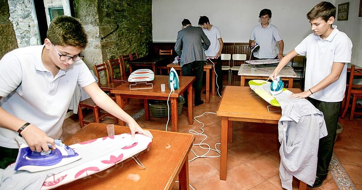 A Spanish School Teaches Household Chores to Boys, and It’s a Brilliant Initiative Against Gender Inequality A Spanish School Teaches Household Chores to Boys, and It’s a Brilliant Initiative Against Gender Inequality