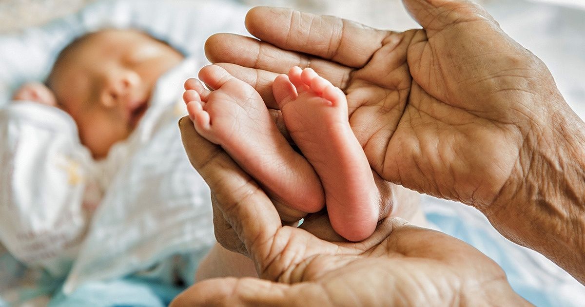 The Differences Between Paternal and Maternal Grandmothers — PEPS