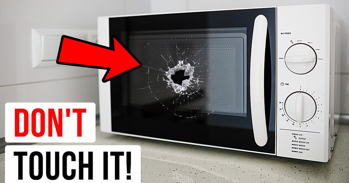 Dangerous New Trend Taking Over Web Has People Microwaving Aluminum Foil