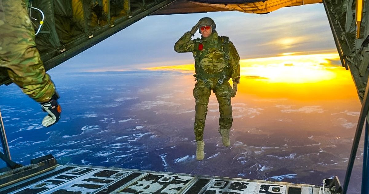 Photos That Are Perfectly Timed to Make You Believe in the Supernatural