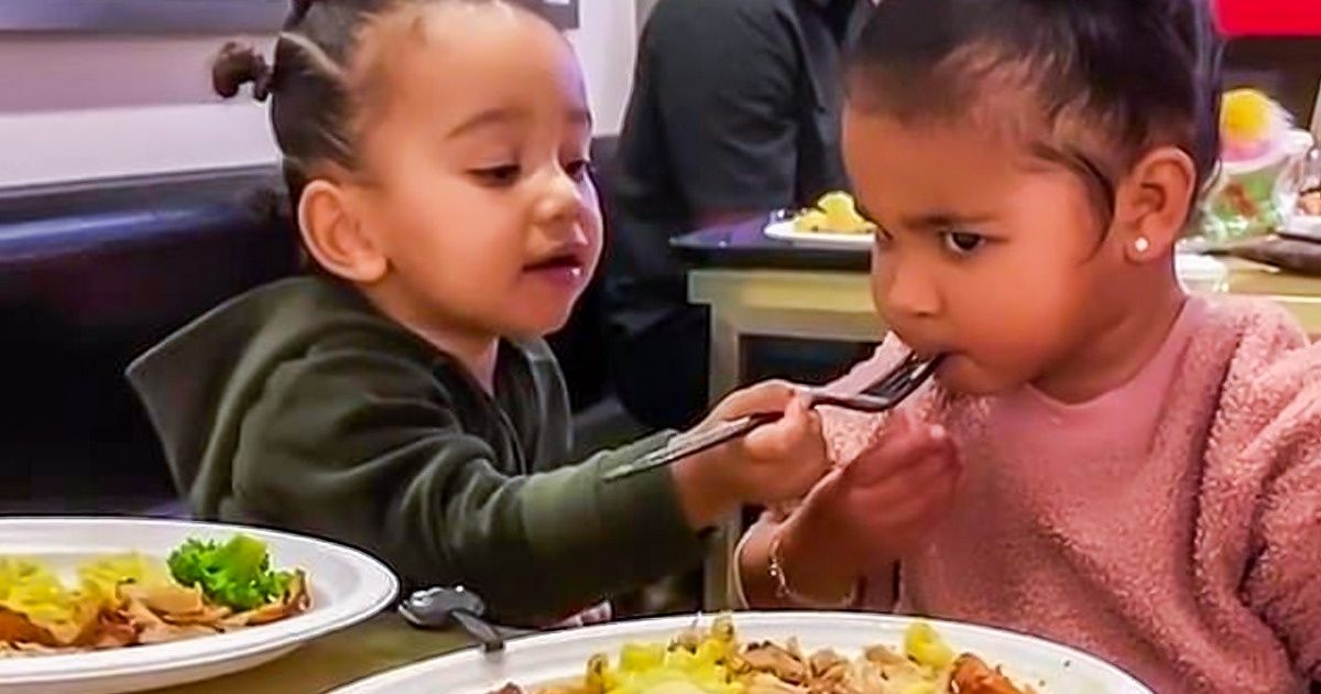 Parents Who Have Their Kids Eat Dinner at 3 P.M. Explain Why It’s One of the Best Ideas Ever