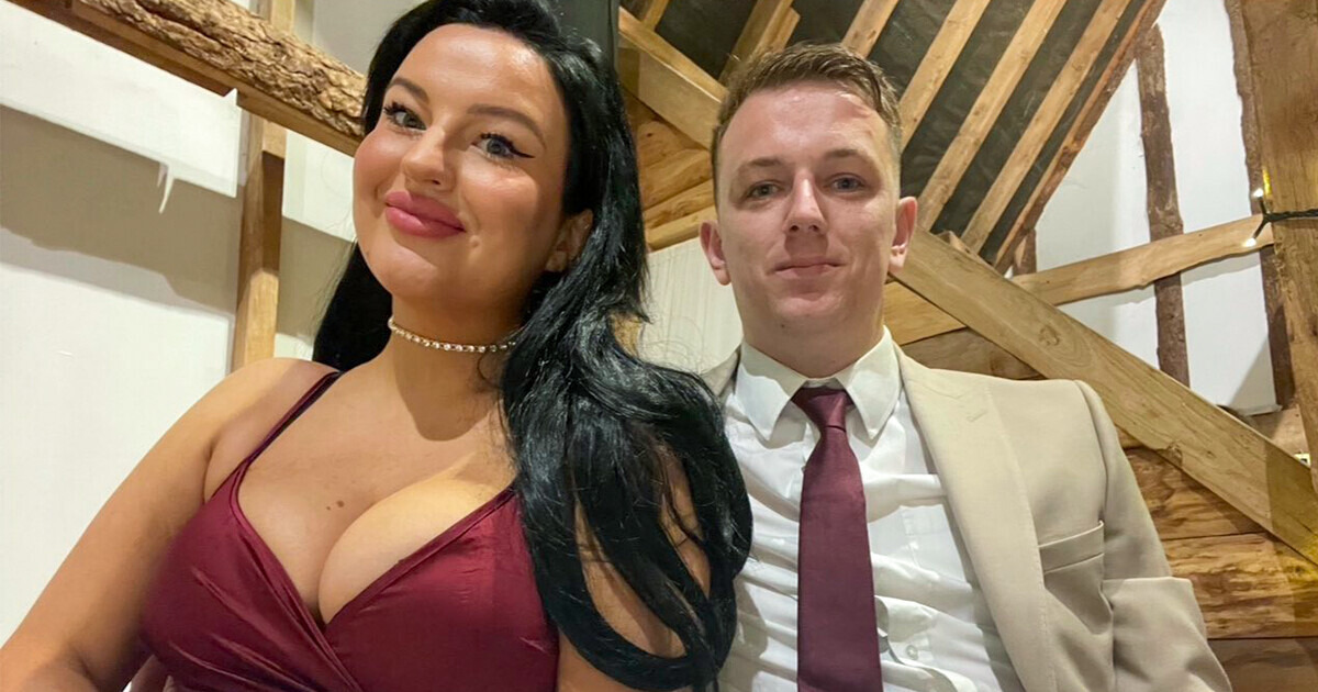 My Husband Supports Me Dating Other Men and Even Helps Me Find the Right Ones My Husband Supports Me Dating Other Men and Even Helps Me Find the Right Ones