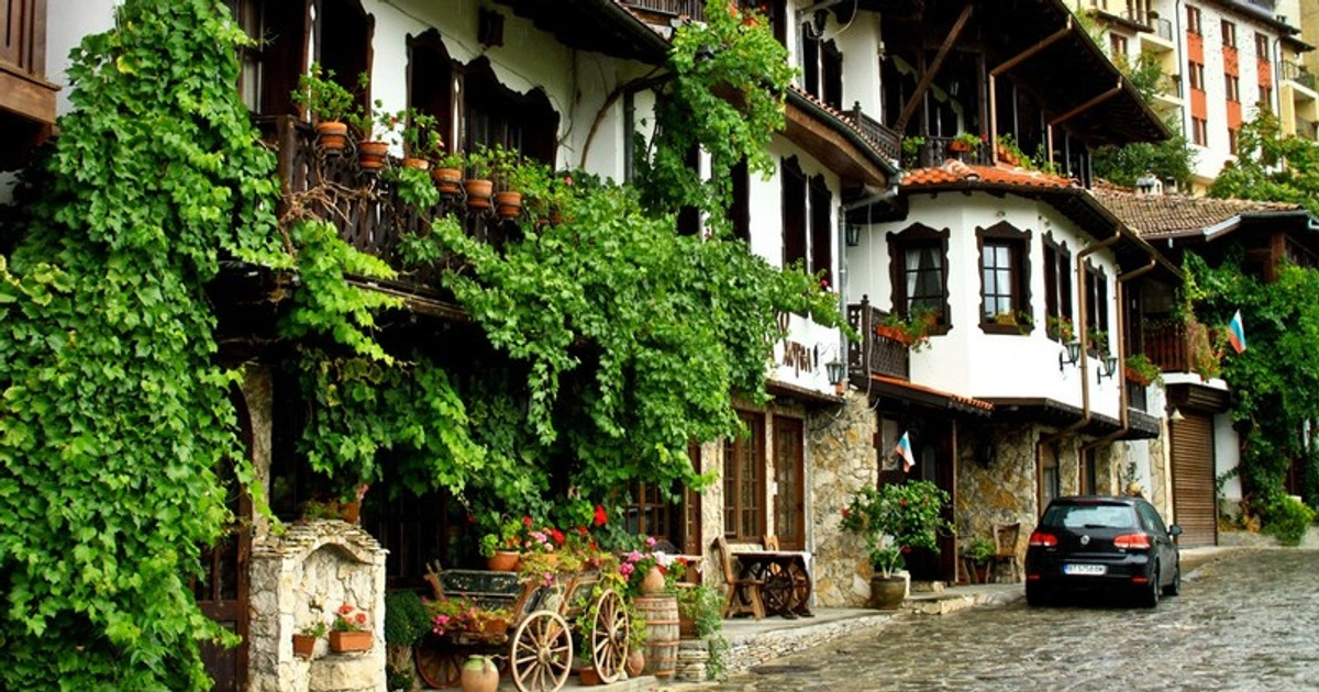 10 Heavenly Places Where You Can Easily Start a New Life