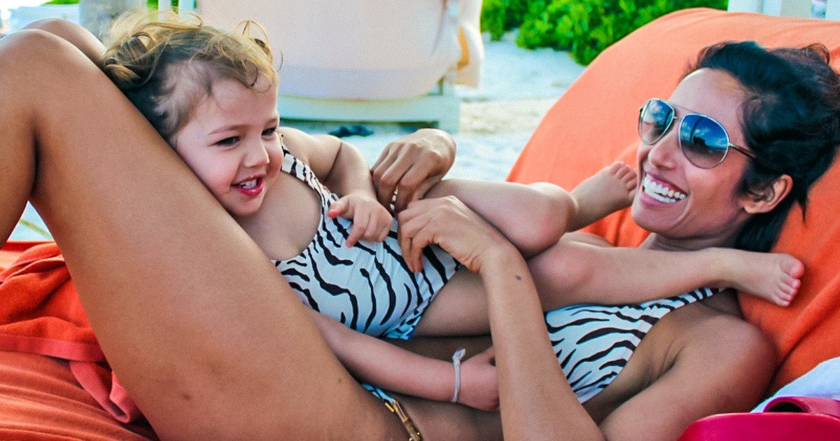 Research Says Single Moms Do Fewer Chores and Sleep More Than Married Moms