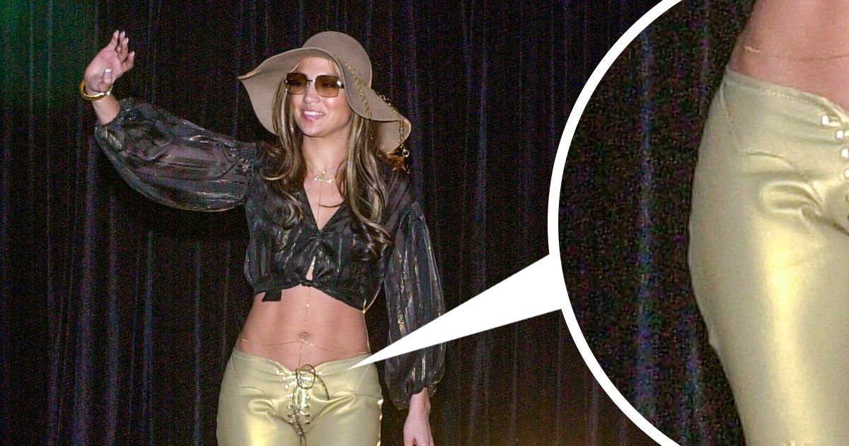 11 Crazy Things That Everyone Would Wear in the 2000s (Even Celebrities) 11 Crazy Things That Everyone Would Wear in the 2000s (Even Celebrities)