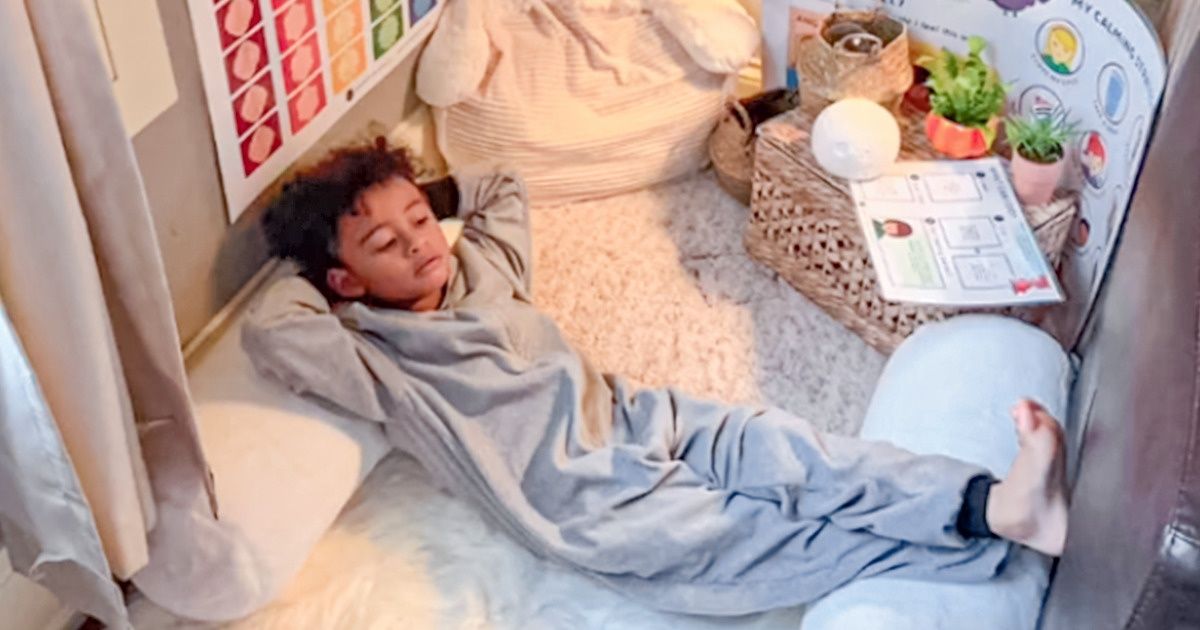 A Mom Uses a “Calming Corner” for Her Son, and It’s Way More Effective Than Time-Outs A Mom Uses a “Calming Corner” for Her Son, and It’s Way More Effective Than Time-Outs