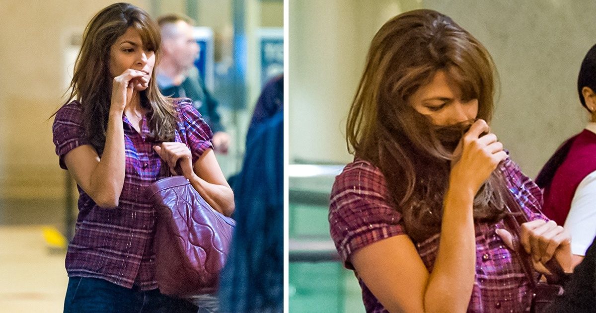 20+ Celebrities Who Reacted to Paparazzi Brilliantly (Alec Baldwin Is the Master) 20+ Celebrities Who Reacted to Paparazzi Brilliantly (Alec Baldwin Is the Master)