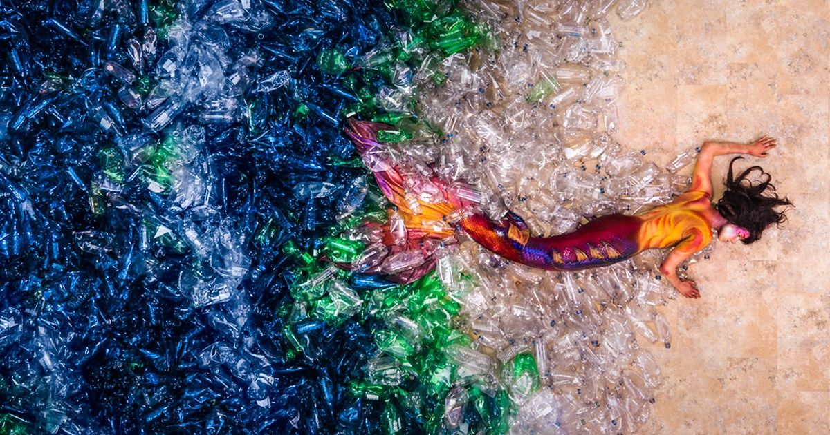 A Guy From Canada Makes Fascinating Art Installations Out of Plastic to Show the Threat Our Planet Is Facing