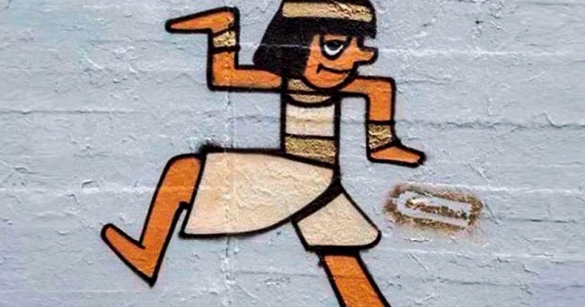 A German Graffiti Artist Transforms Swastikas Into Cartoons to Brighten Up Berlin, and It Works A German Graffiti Artist Transforms Swastikas Into Cartoons to Brighten Up Berlin, and It Works