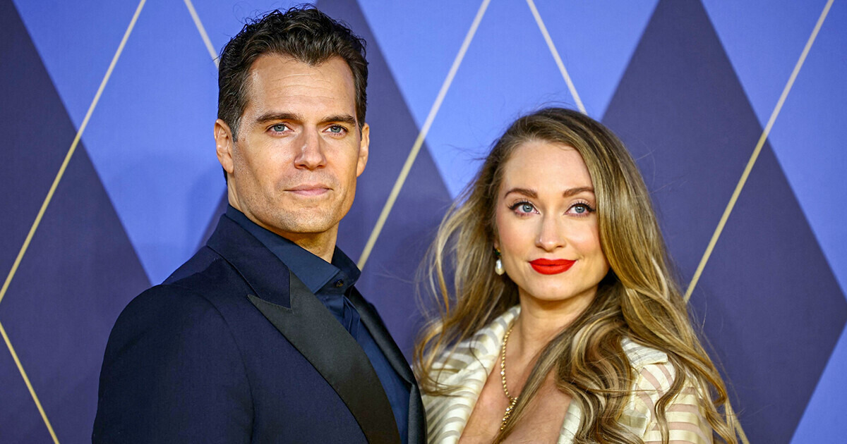Henry Cavill and His Girlfriend Are Expecting Their First Baby Henry Cavill and His Girlfriend Are Expecting Their First Baby