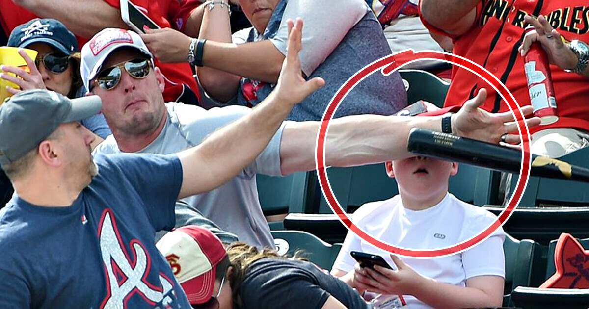 A Father Unleashes “Superdad Powers” to Stop a Flying Baseball Bat From Hitting the Son’s Head A Father Unleashes “Superdad Powers” to Stop a Flying Baseball Bat From Hitting the Son’s Head