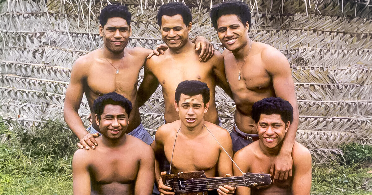 A Group of Six Teenagers Was Found Living on an Uninhabited Island
