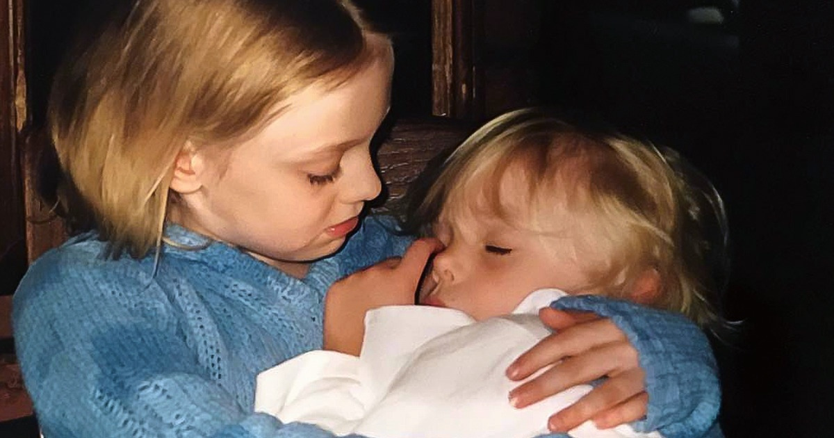 Why Your Older Sister Is One of the Most Important People in Your Life Why Your Older Sister Is One of the Most Important People in Your Life