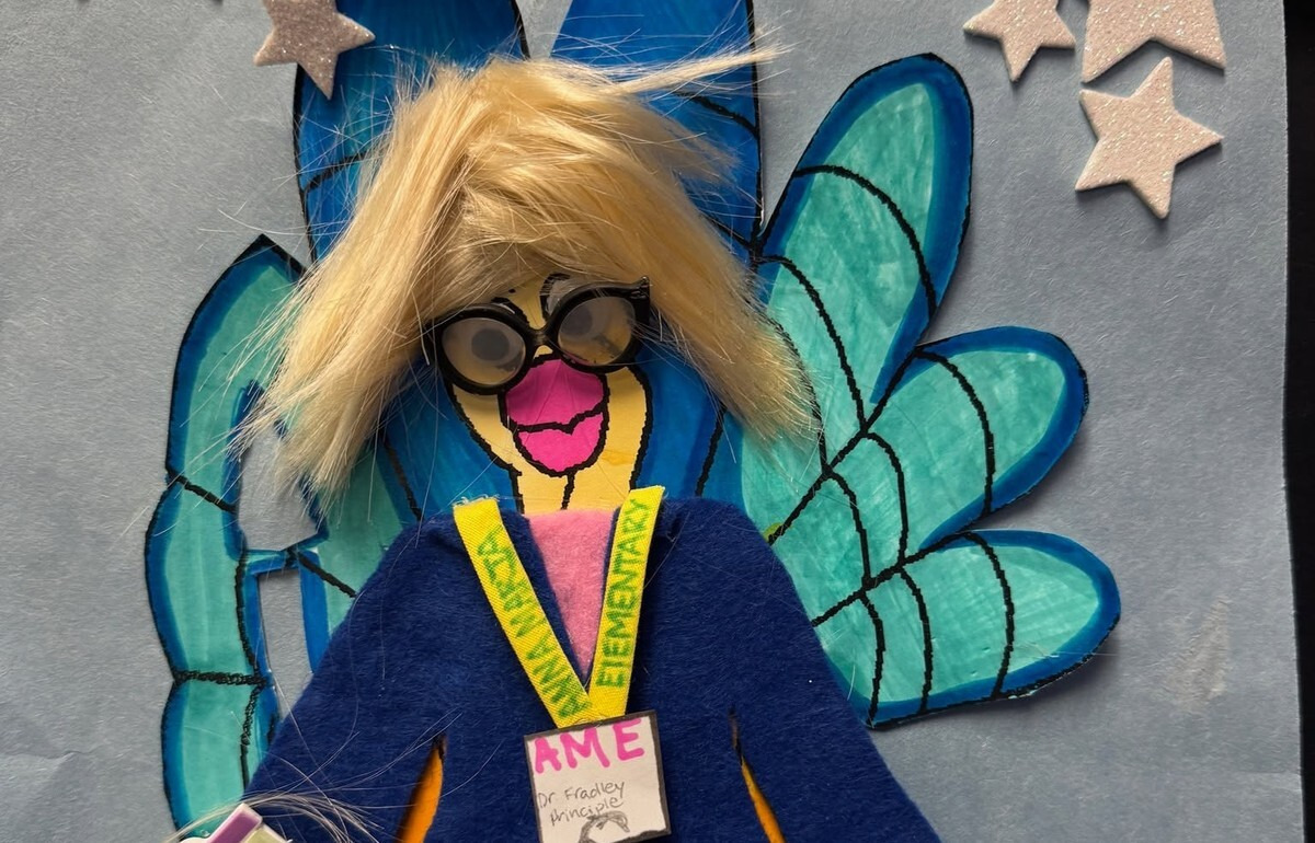 15 Kids Disguised Their Paper Turkeys for Thanksgiving: a Crayon Box, a Helicopter and the School Principal