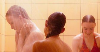 Scientists Claim That the More Time You Spend in the Shower the Lonelier You Are, and Here’s Why