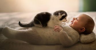 Photographer Captures Kids Snuggling With Furry Friends and We Can’t Believe How Aww-Dorable They Are