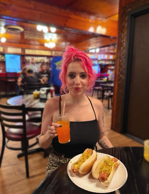 Comment with image on Bright Side