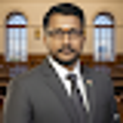 Comment with image on Bright Side