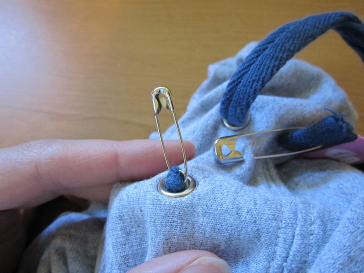 20 Ingenious Tricks for Your Clothes That Will Save You a Ton of Money