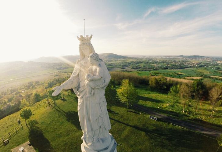 20 Cool Shots Captured by Drones in 2017