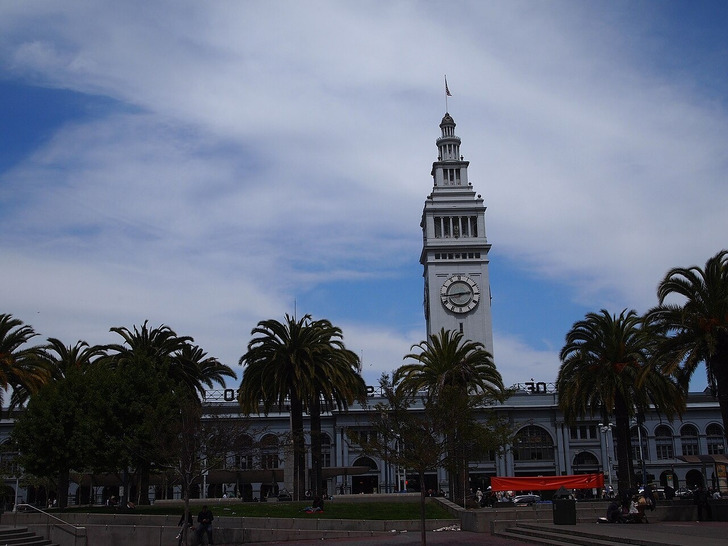 2011: the Ferry Building from the Embarcadero plaza