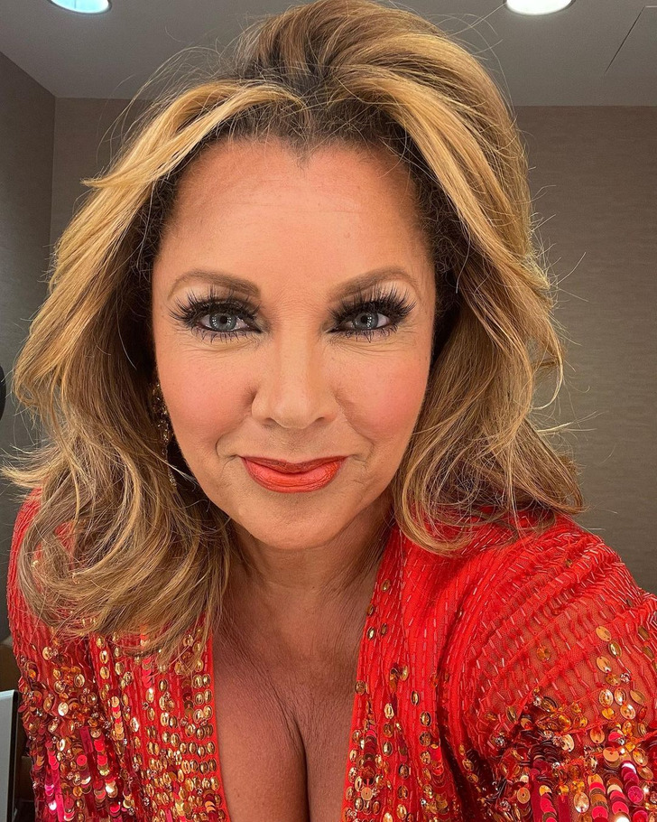 Vanessa Williams Just Turned 60 & She's Living Her Best Life