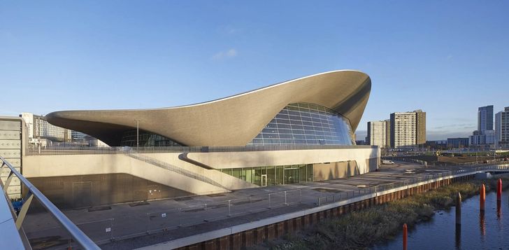 How Zaha Hadid, Who Nobody Had Faith In, Became The Mozart Of Architecture  / Bright Side