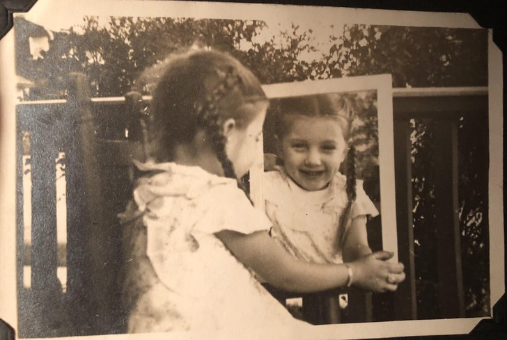 bce0b358aa97f2f38b9ce6084e 20+ Heartwarming Photos That Feel Like a Trip to Our Moms’ and Grandmas’ Childhood / Bright Side