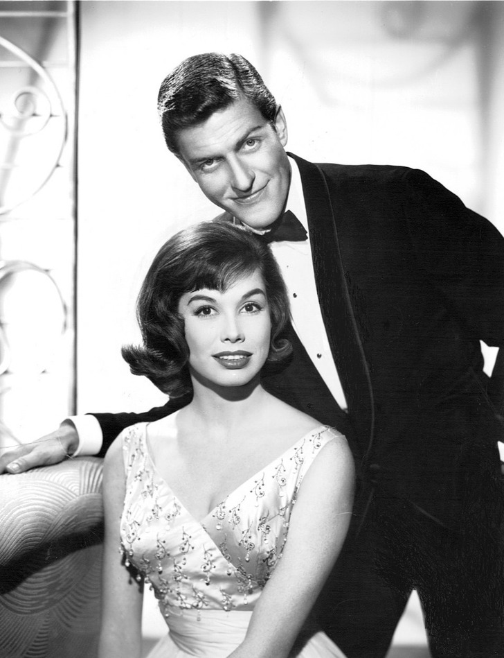 Dick Van Dyke with Mary Tyler Moore at the premiere of ‘The Dick Van Dyke Show,’ 1961