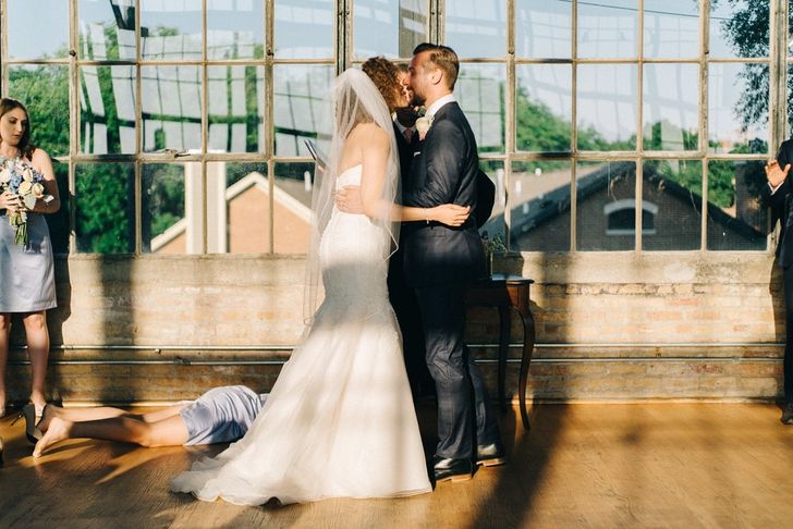 24 Cases Where a Wedding Photographer Captured Something Unexpected