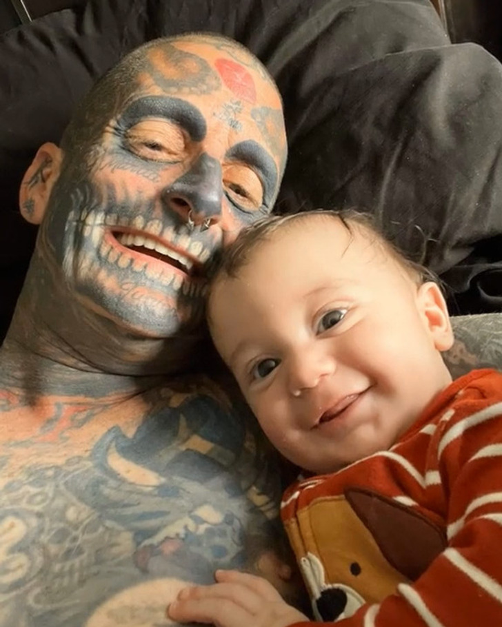 Father Was Called “Monster” Because of His Heavy Tattoo And Accused of  Being a Terrible Parent / Bright Side