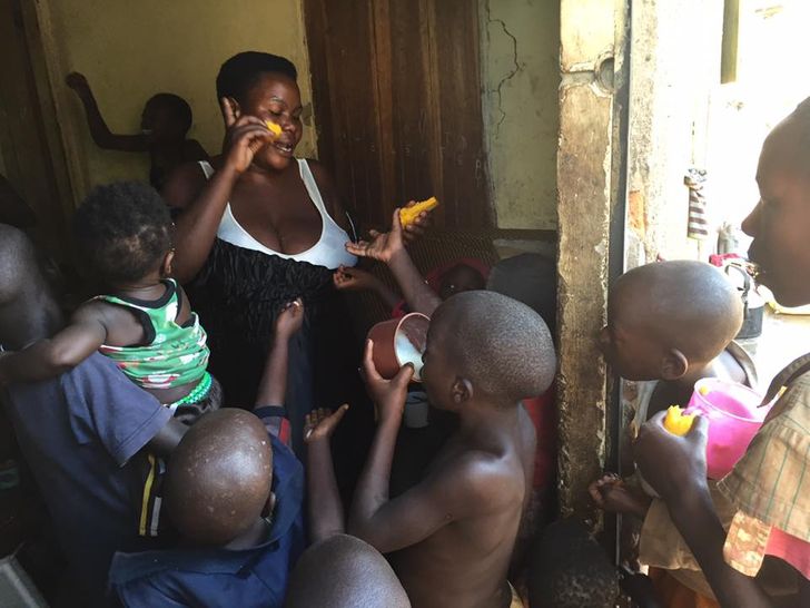 A Woman From Uganda Who Gave Birth to 44 Children Reveals What Her Life Is Like