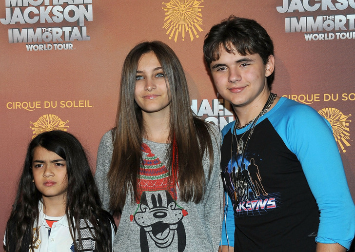 Michael Jackson’s 3 Kids Make a Rare Appearance After Years and Look ...