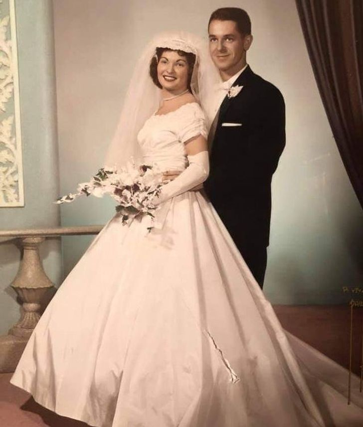 20+ Photos Showing How Wedding Dresses Used to Be in the Past