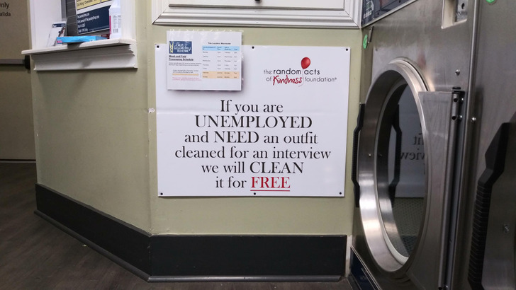 A Laundromat Hung a Sign Promising to Clean Any Job Interview Outfit for Free