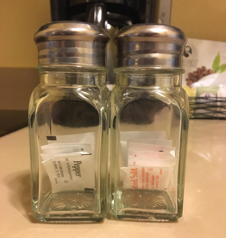 fd2dd2518aadf6d73dc364266e 15+ Hotel Design Choices That Left Guests Dumbfounded / Bright Side