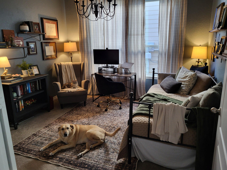 A Library, Home Office and Guest Room Where the Laptop Moves Out for Guests