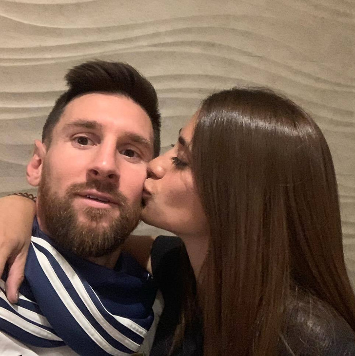 Why Lionel Messi Refuses to Touch Any Woman Except His Wife / Bright Side