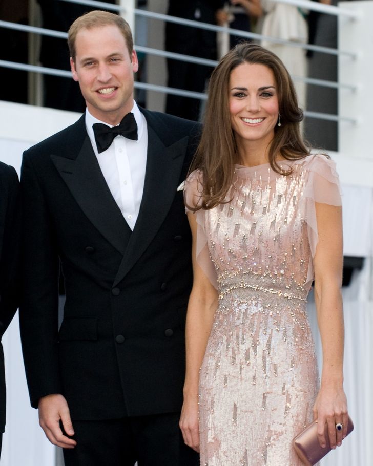 20+ Iconic Kate Middleton Looks That Prove She’s a True Queen of Style