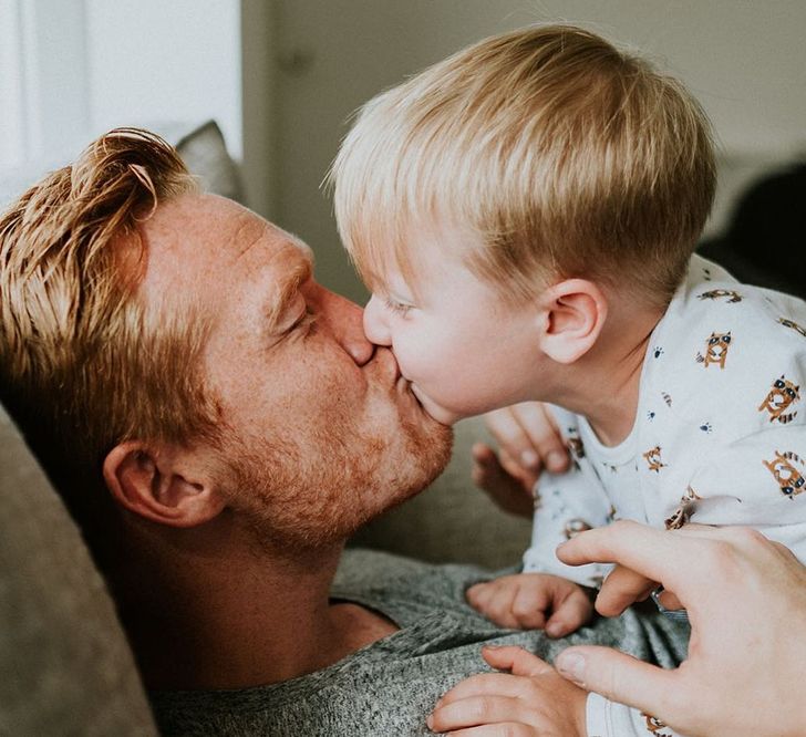 A Psychologist Explains Why It’s Better to Stop Kissing Your Children on the Lips