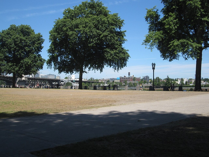 Tom McCall Waterfront Park, Portland, 2014