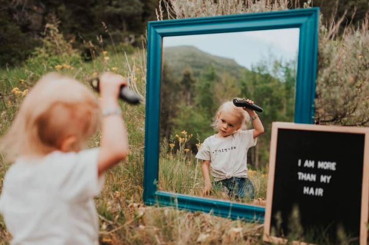 Brother Lets 3-Year-Old Sister Shave His Head, So She Doesn’t Feel Alone While Battling Cancer