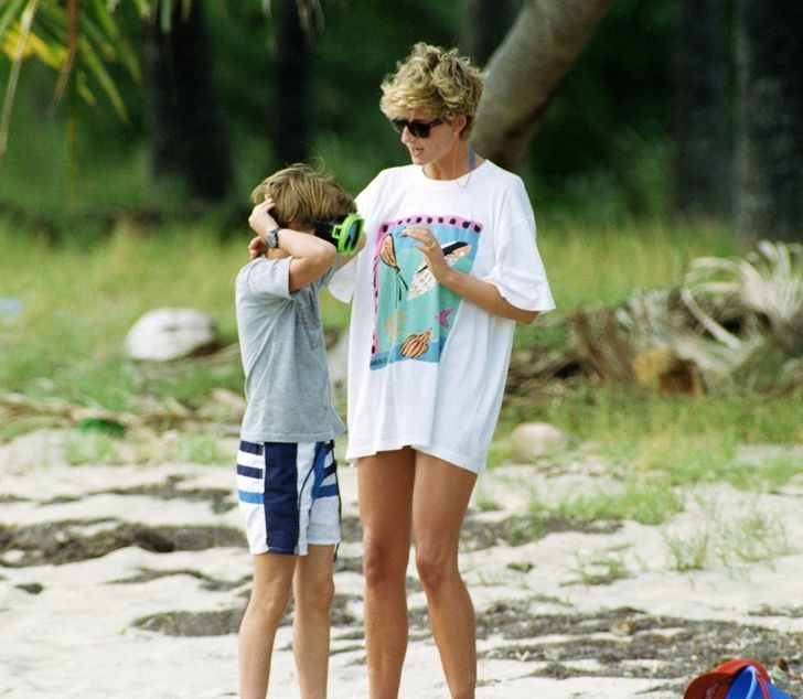 7 Times Princess Diana Broke Royal Parenting Rules