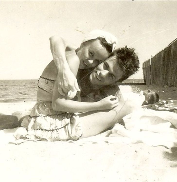 30+ Striking Photos That Show How Gorgeous Our Grandparents Were