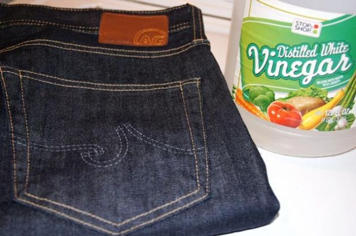 20 Ingenious Tricks for Your Clothes That Will Save You a Ton of Money