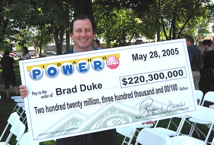7 Stories About How Lottery Wins Changed People’s Lives