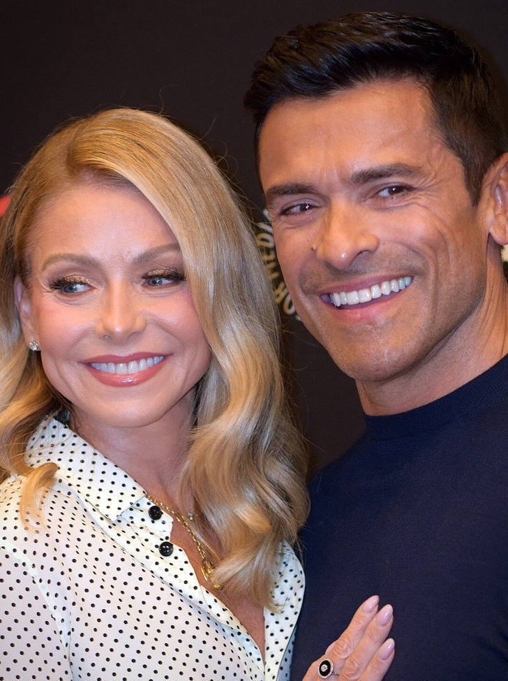 Kelly Ripa and Mark Consuelos, 2023