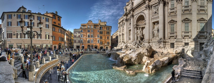 The Trevi Fountain, 2010